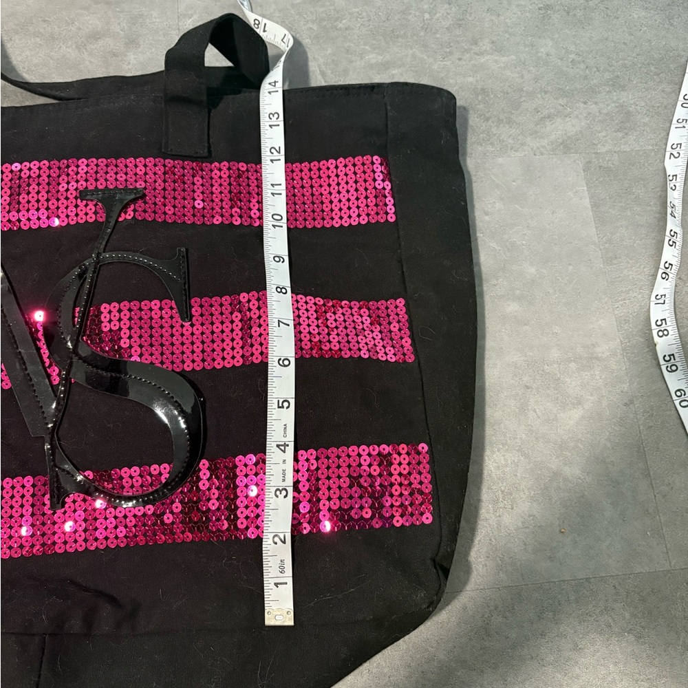 🔴DONATING SOON 🔴 Victoria Secret’s • Pink & Black Sequins Tote Bag - Picture 3 of 4